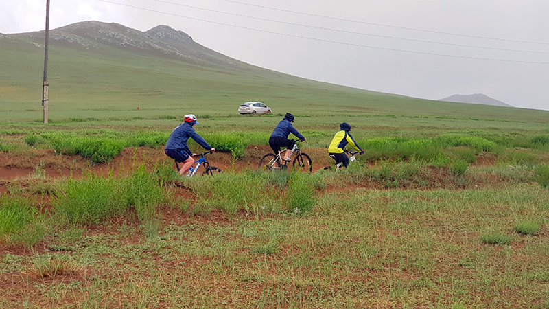 Cycling to Khustai NP